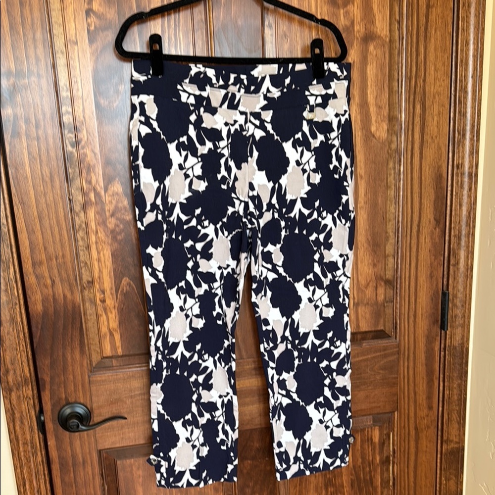Floral Print Capris
